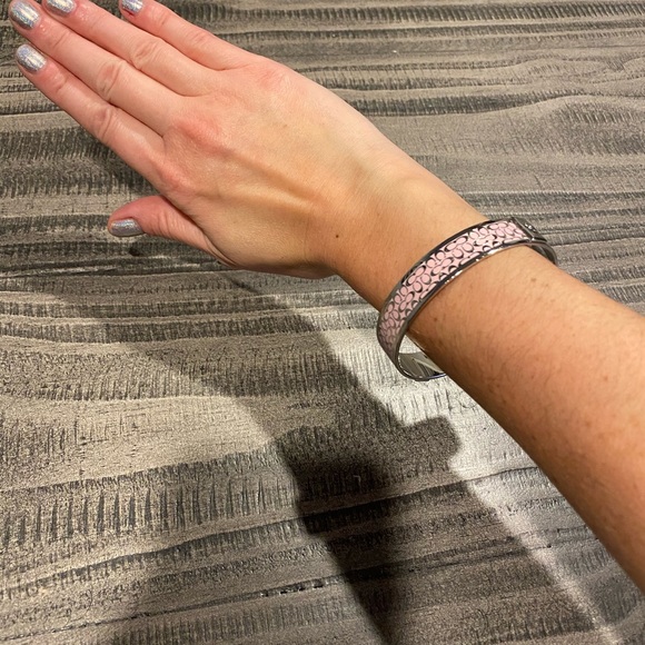 Coach Bracelet. Authentic. - Picture 4 of 4